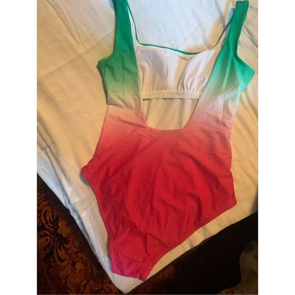 COPY - NWOT US POLO ASSN LADIES OMBRE ONE PIECE SWIMSUIT GREEN PRINT. - Picture 4 of 7